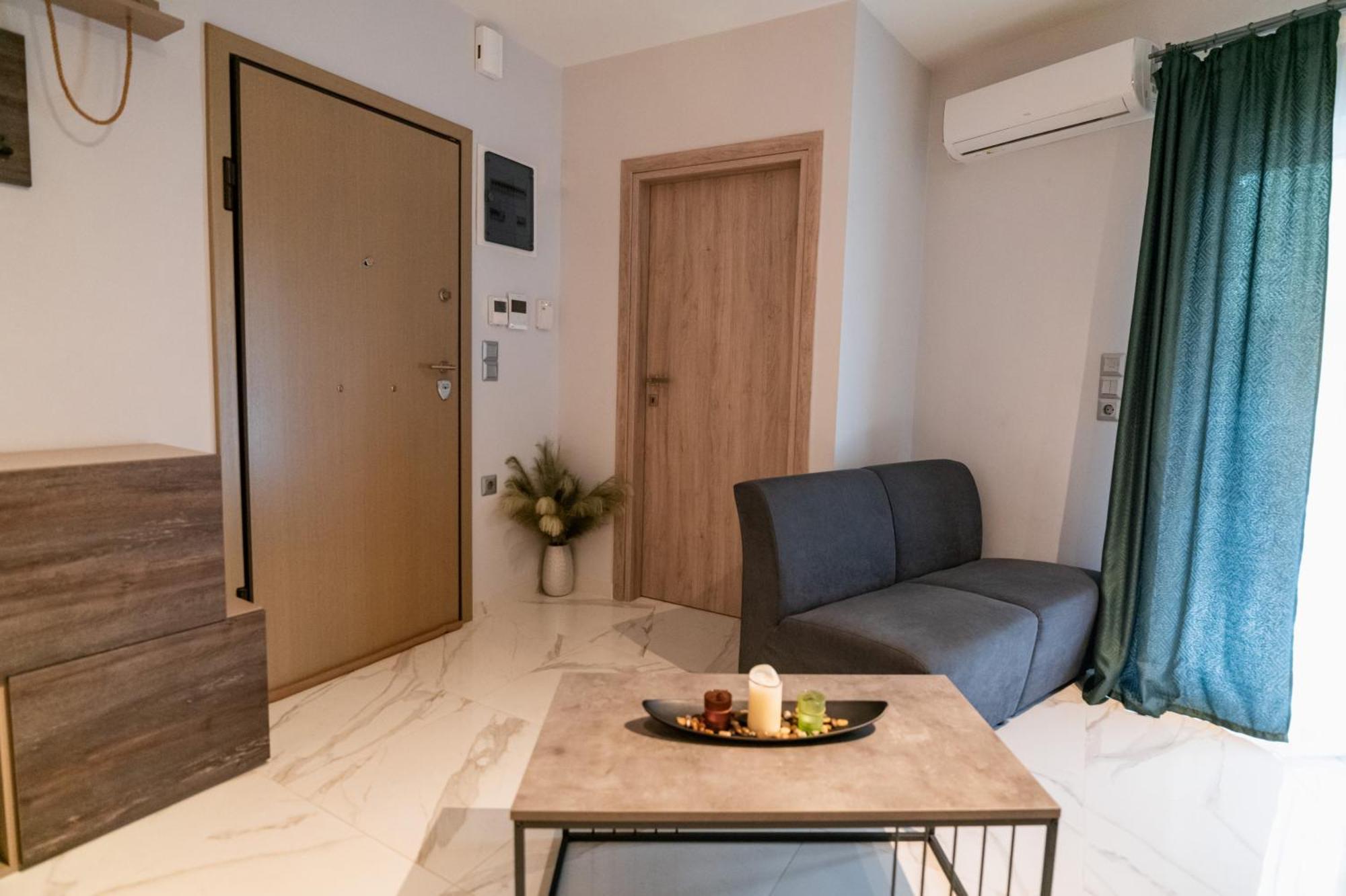 Lux Modern Apt: Renovated Retreat Near Eden Beach Athens Exterior photo